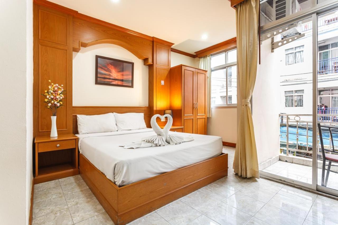 Oyo 739 Presley Guesthouse Phuket Patong Екстериор снимка